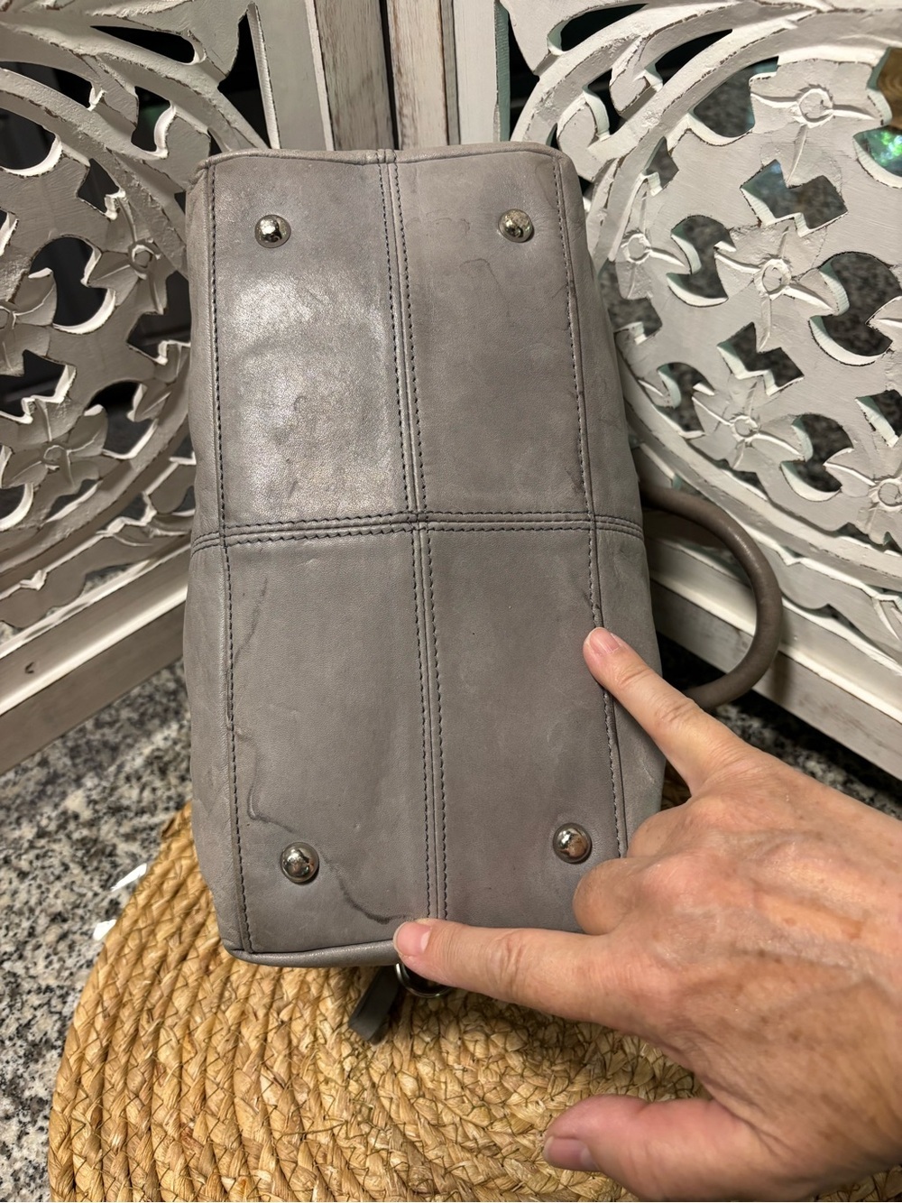 Danier Grey Leather Duffel Satchel - Picture 7 of 14